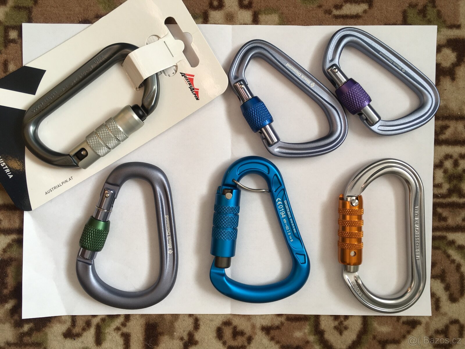 Karabíny karabínky 3 x triple-lock, 2 x screw-lock, nové - 2