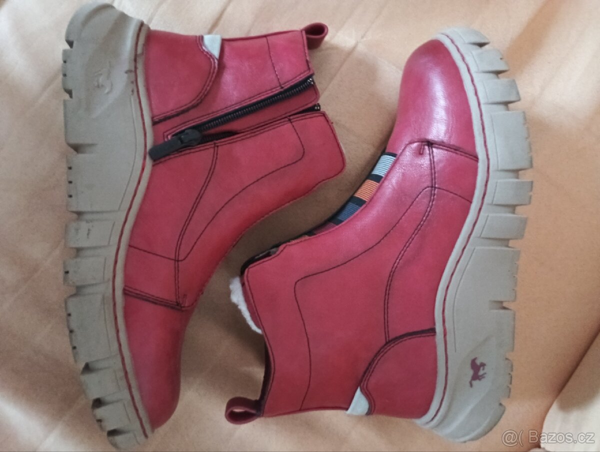 Dámské kotníkové boty s beránkem vel.39 - 2