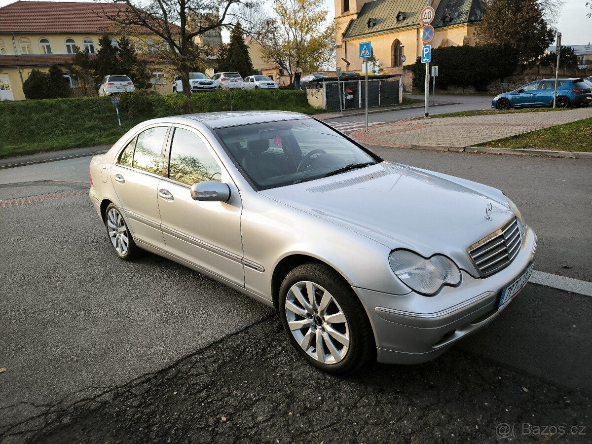 Mercedes Benz C 220CDi ELEGANCE Klíma alu,tempomat - 2