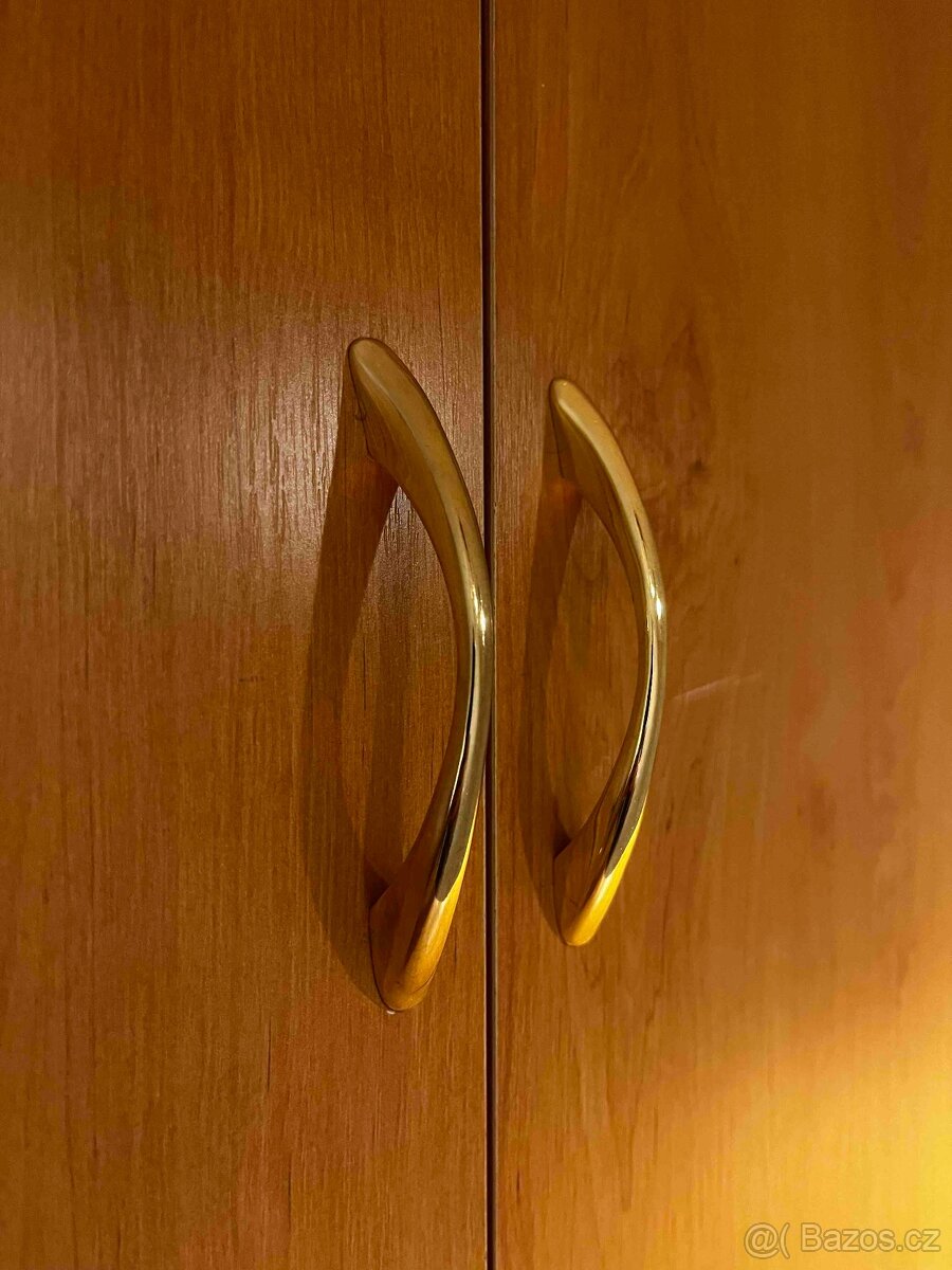 Nabytkové úchytky - 2