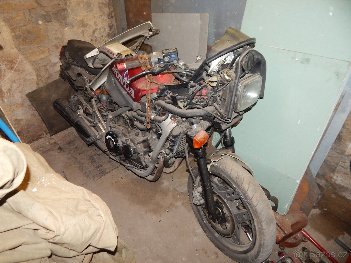 Honda na náhradní díly - 2