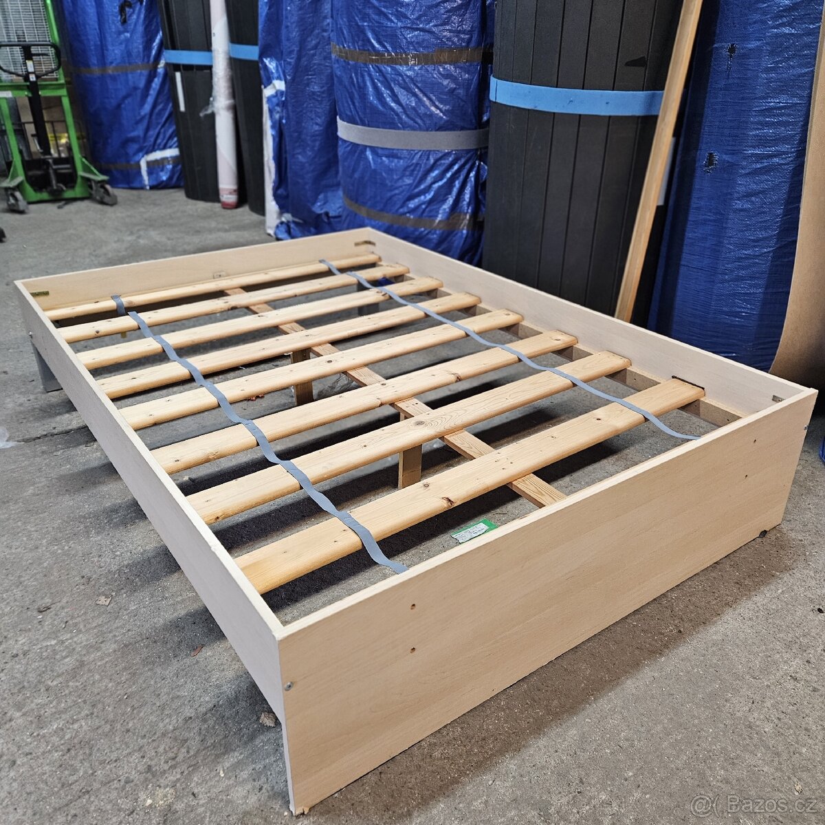 Prodám postel 140x200cm - 2