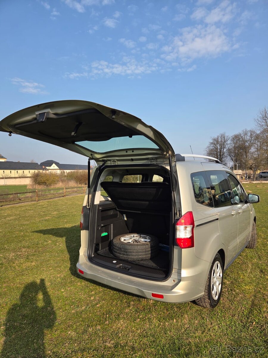 Ford Tourneo Courier - 2