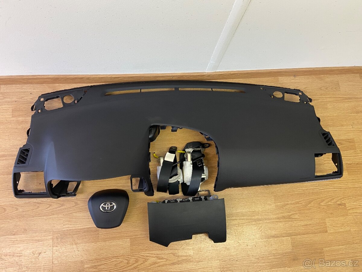 Toyota Avensis T27 sada airbagů - 2