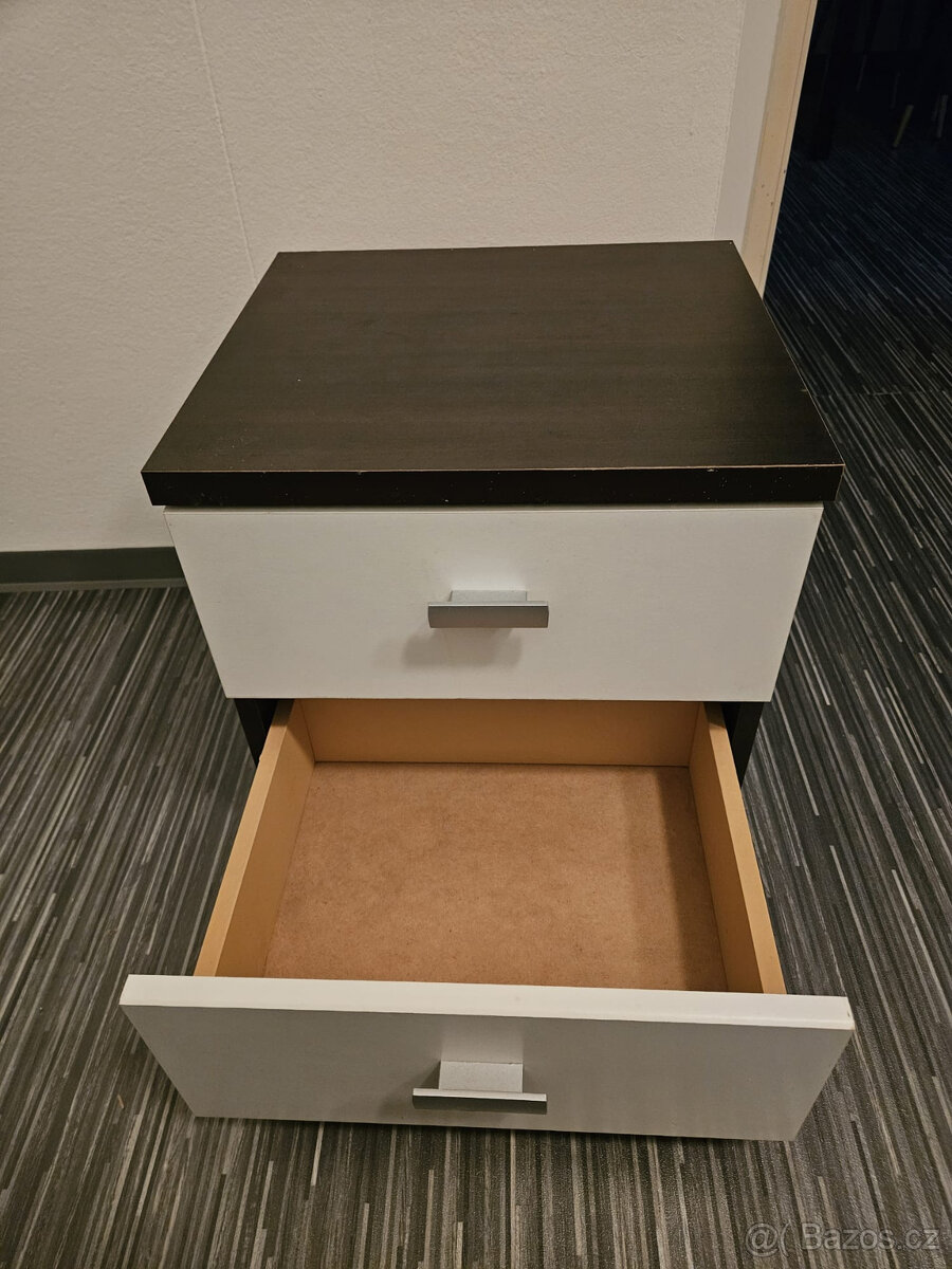 Noční stolky - 2