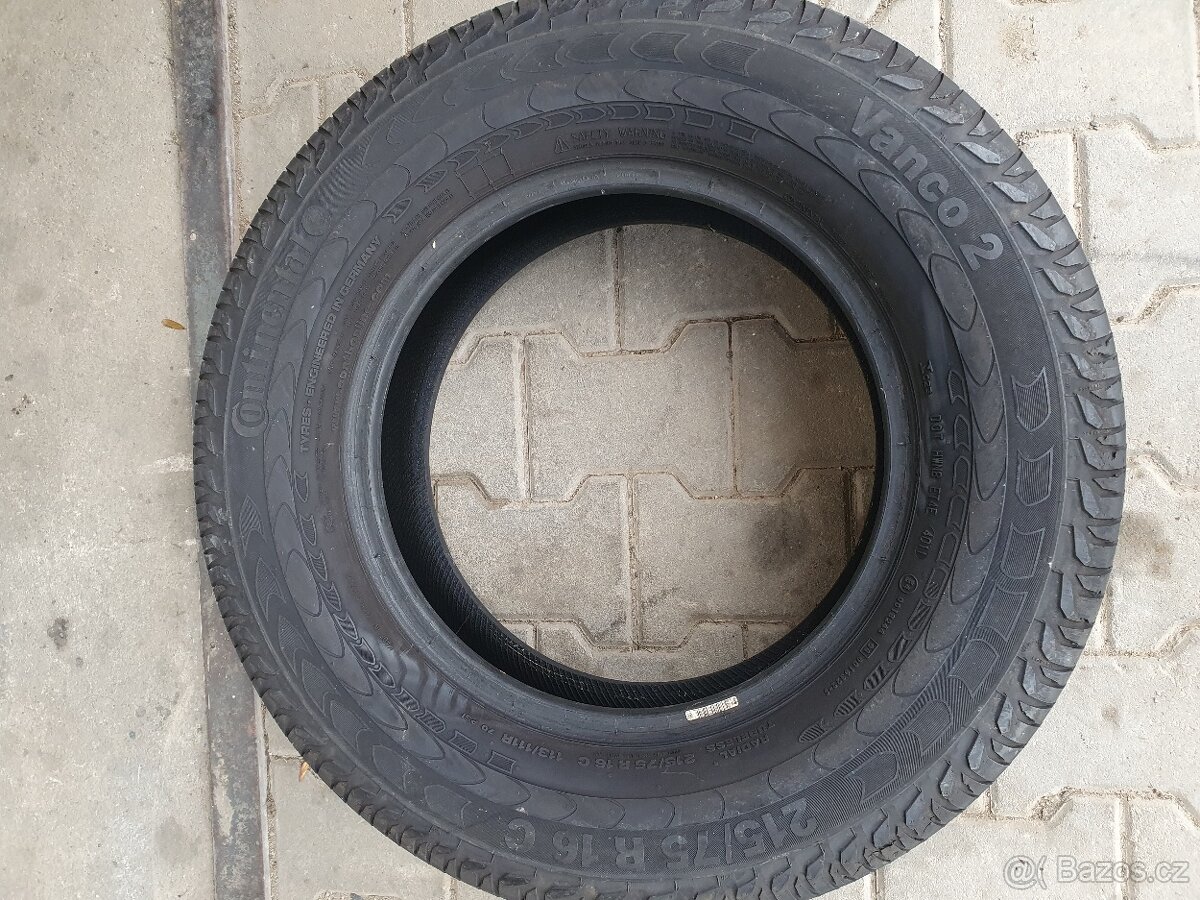 Pneu 215/75/R16C - 2