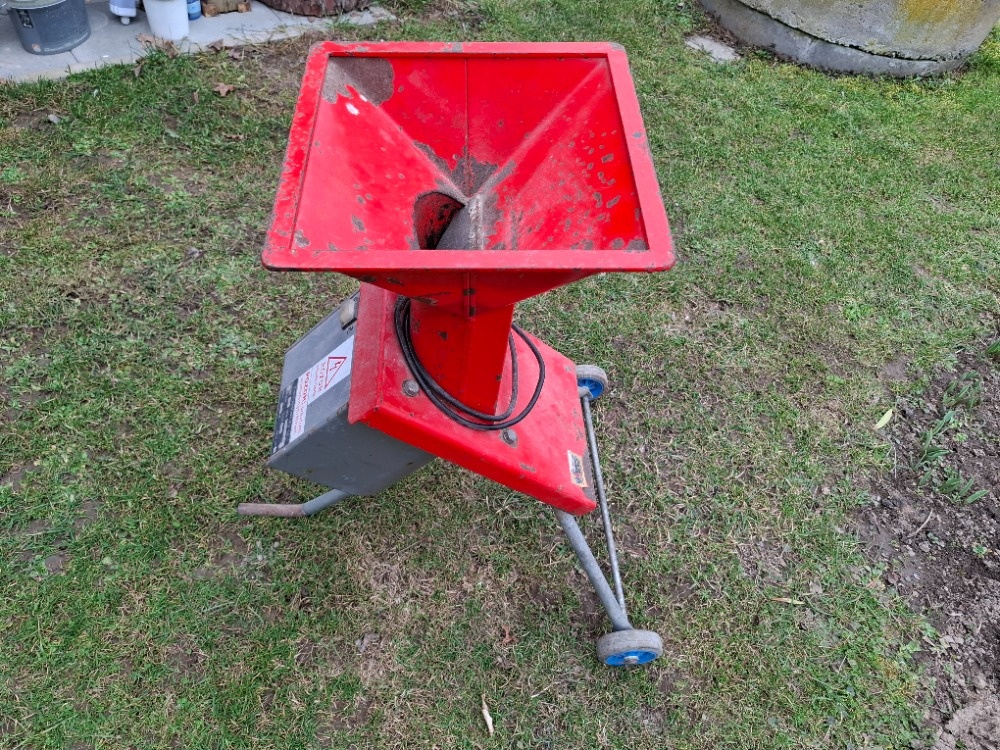 drtič větví VARES - 2