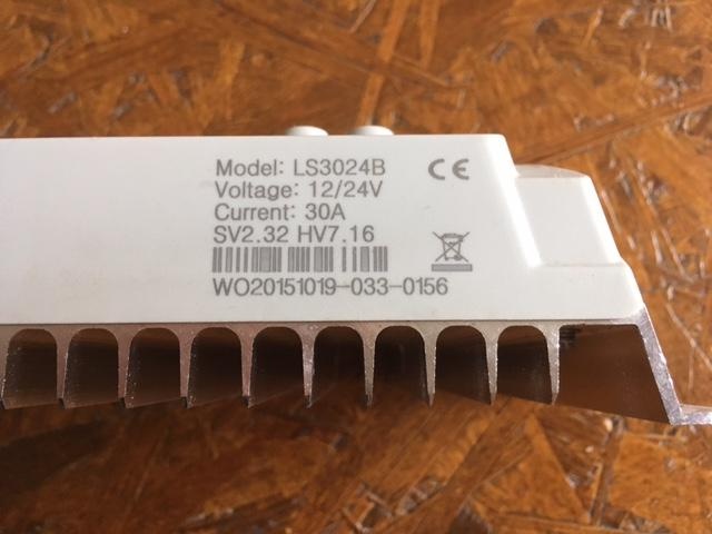 solární charge controler 30A - 2