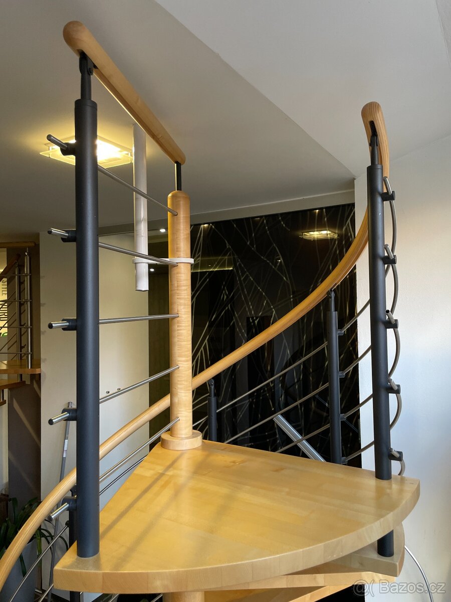 Točité schodiště JAP 250 - 2