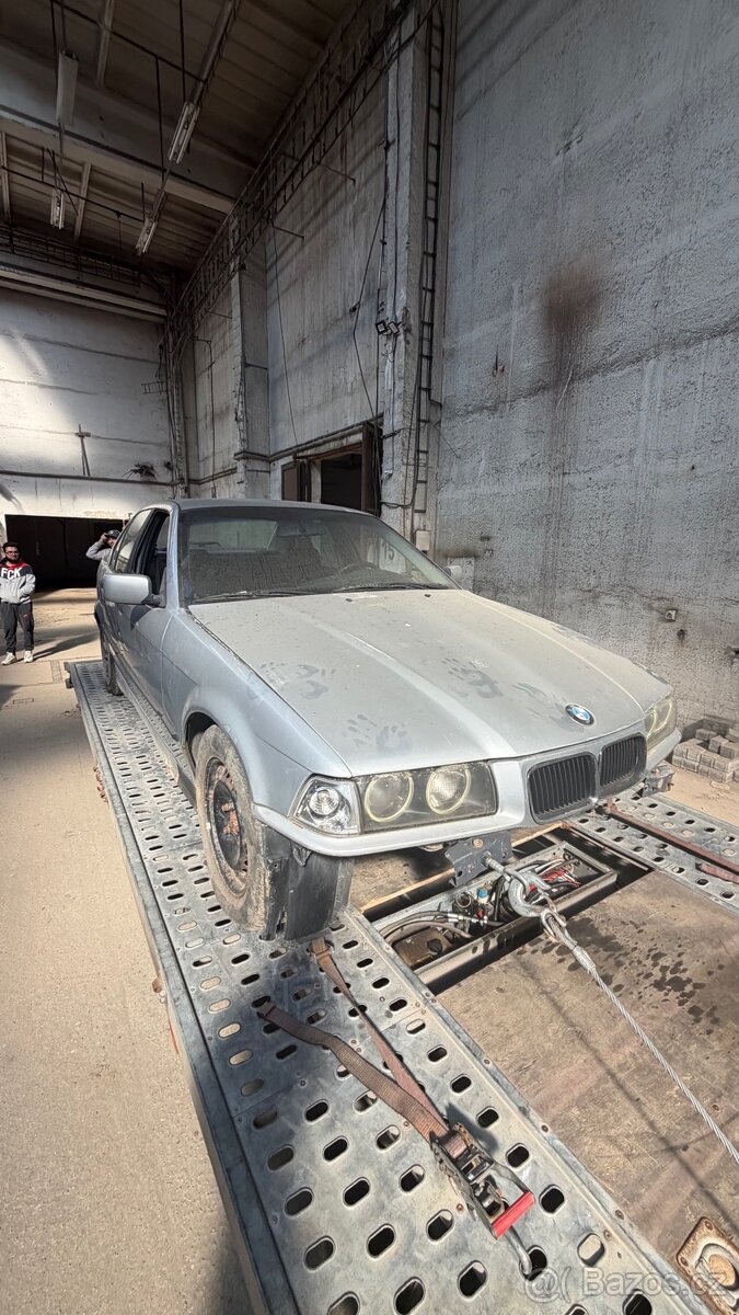 E36 sedan - 2