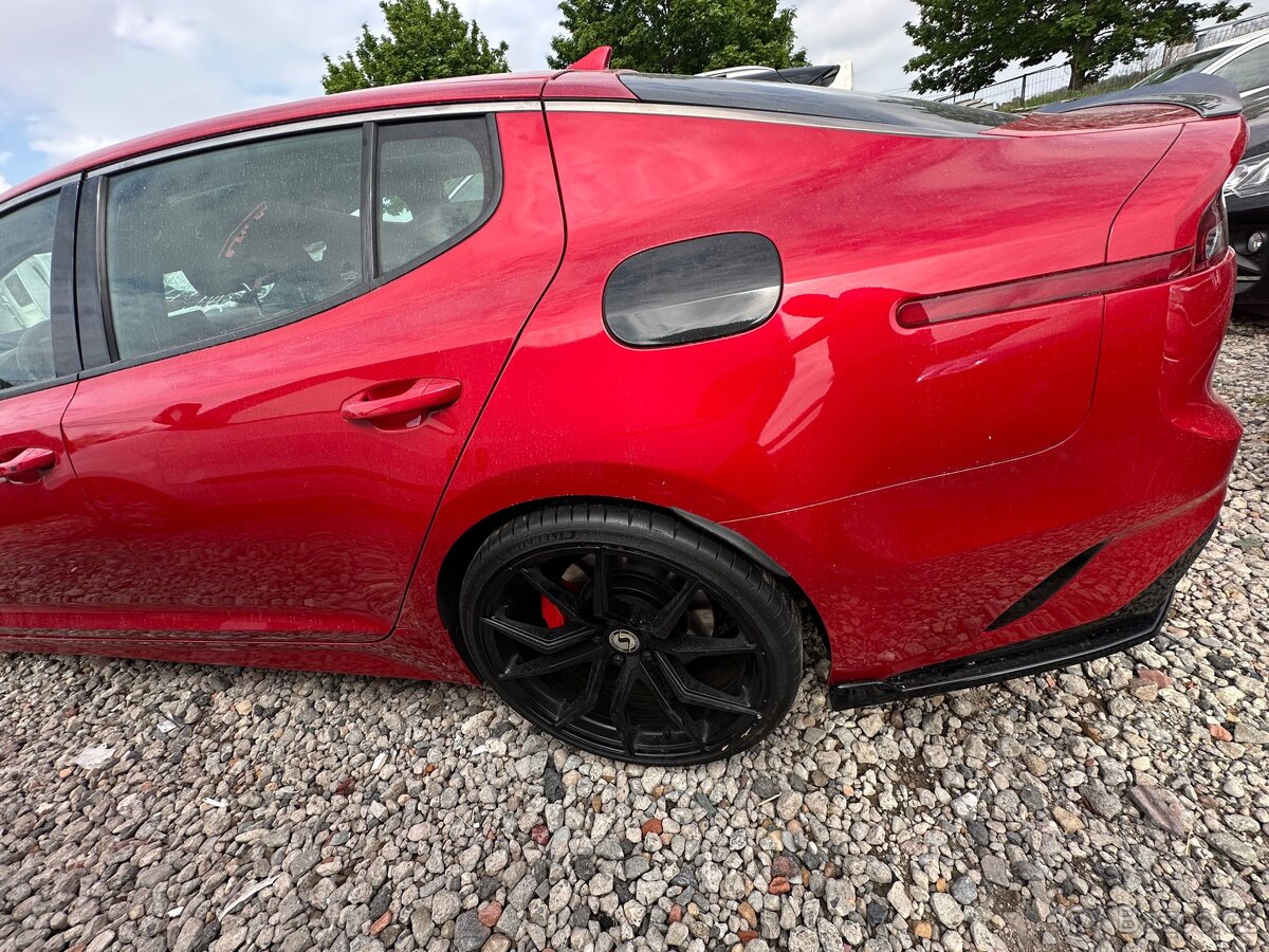 KIA STINGER 2020 88000km v6 biturbo - 2