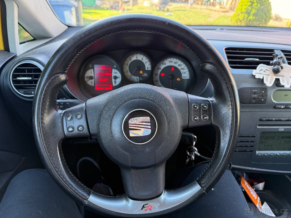 Seat RF - 2