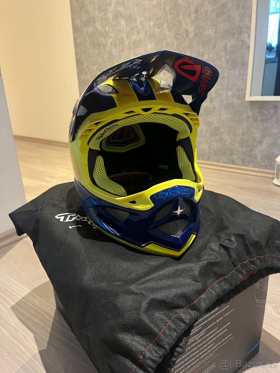 Troy Lee Design D3 - 2