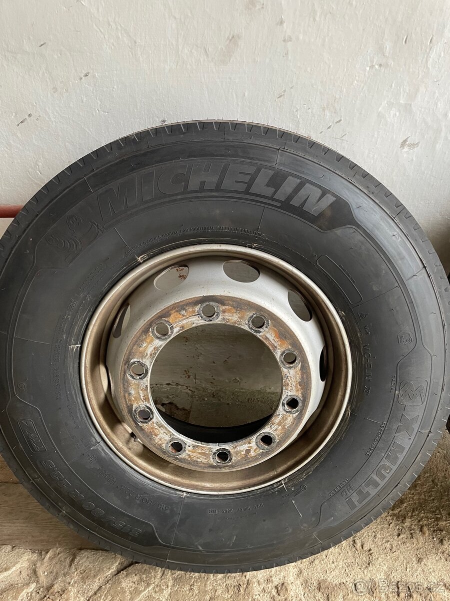 Michelin 315/80R22,5 NOVÉ - 2