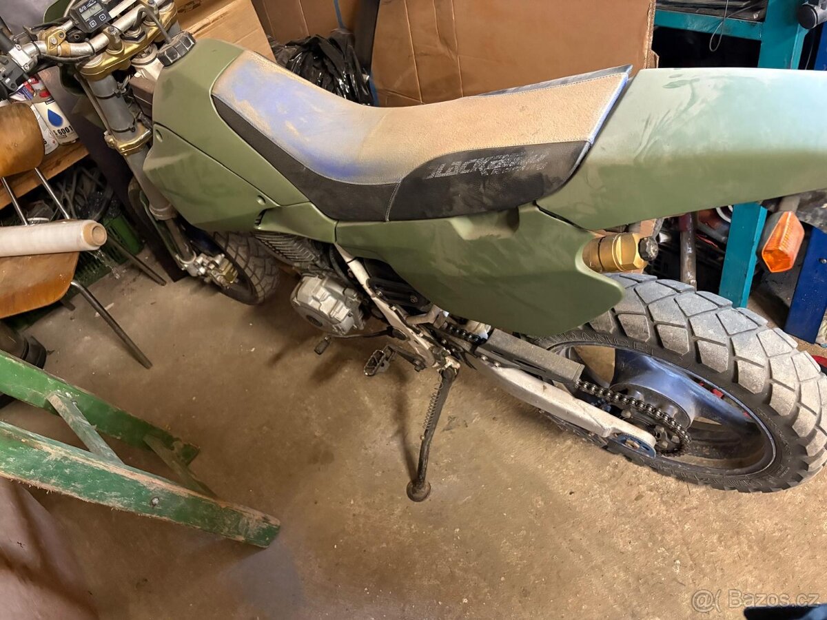 Yamaha TT 600E - 2
