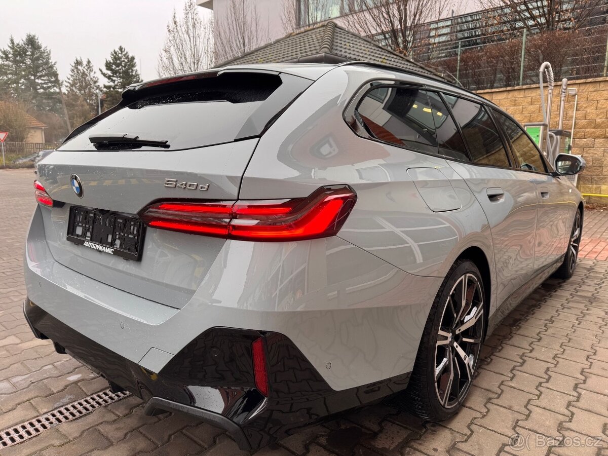 BMW 540 X Drive touring M paket - 2
