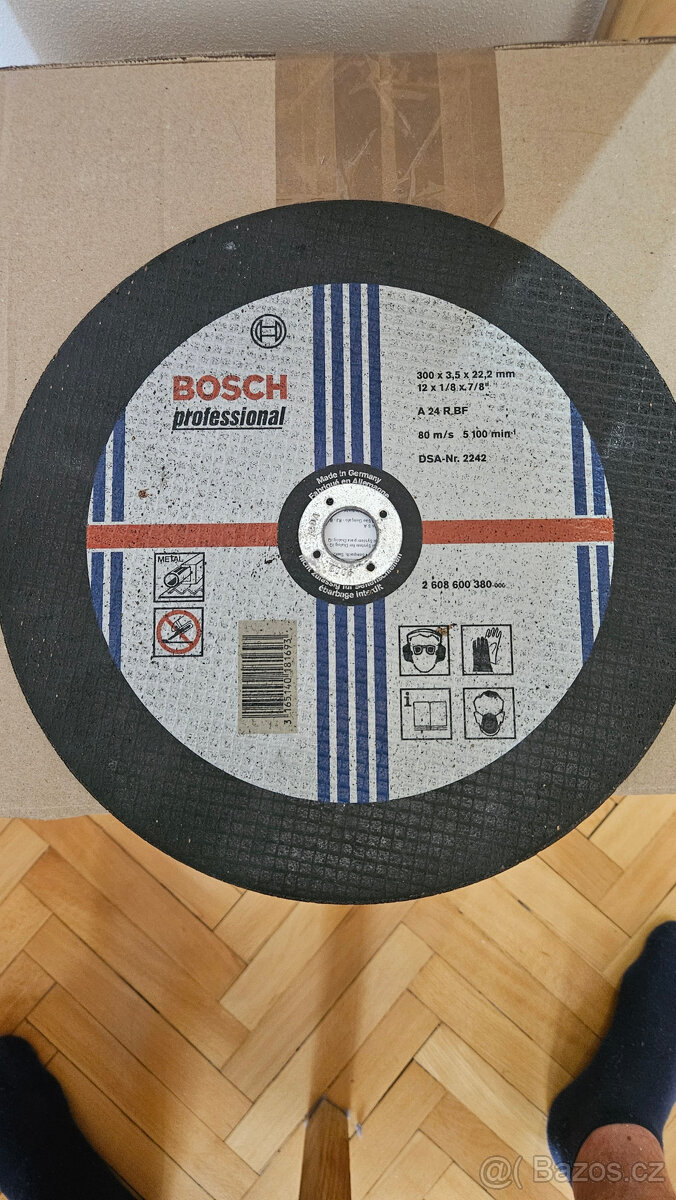 Řezný kotouč Bosch 300 mm - 2
