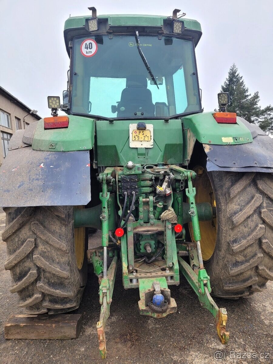 Traktor John Deere 8100 - 2
