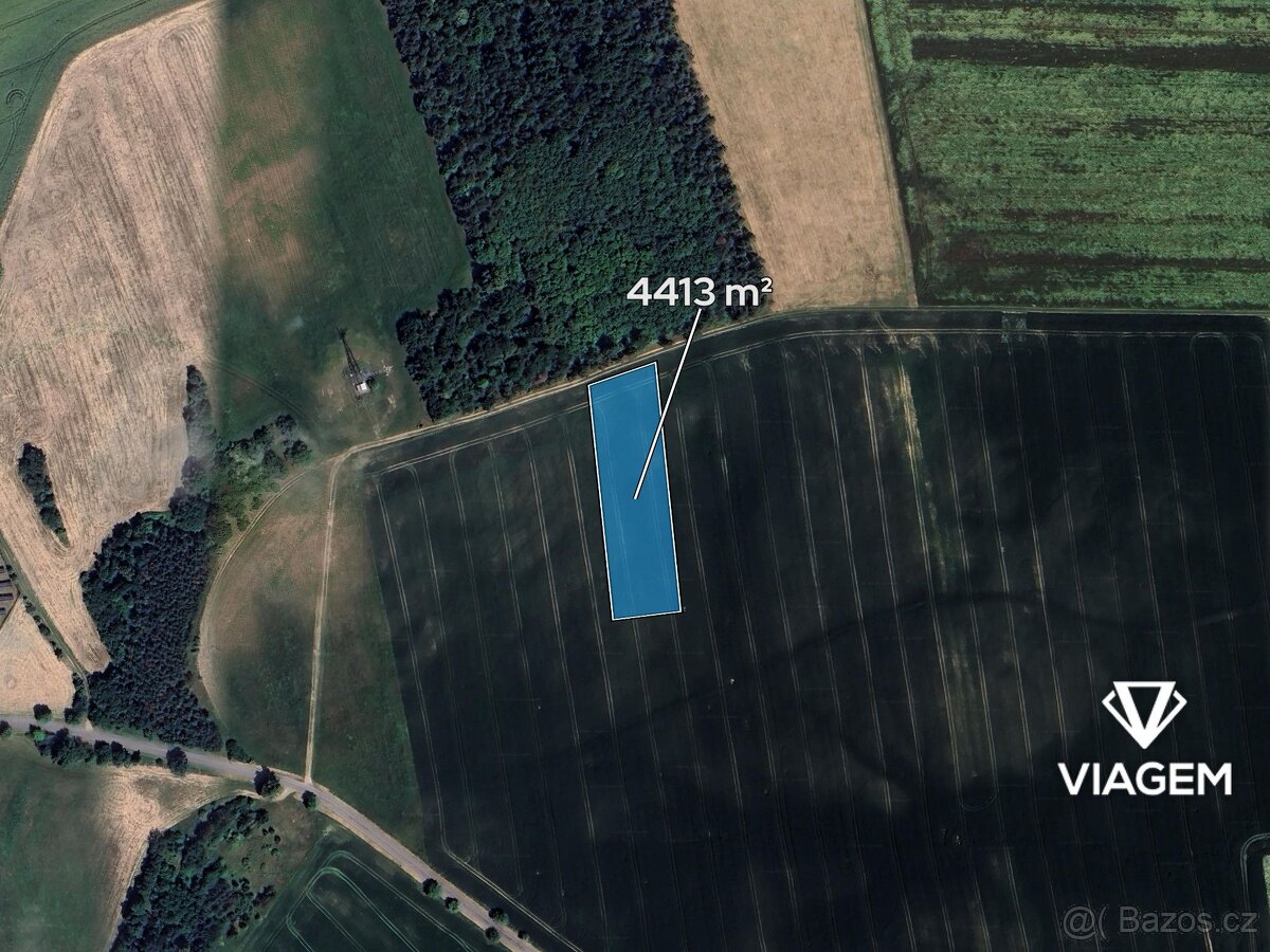Pole 4 413 m² - 2