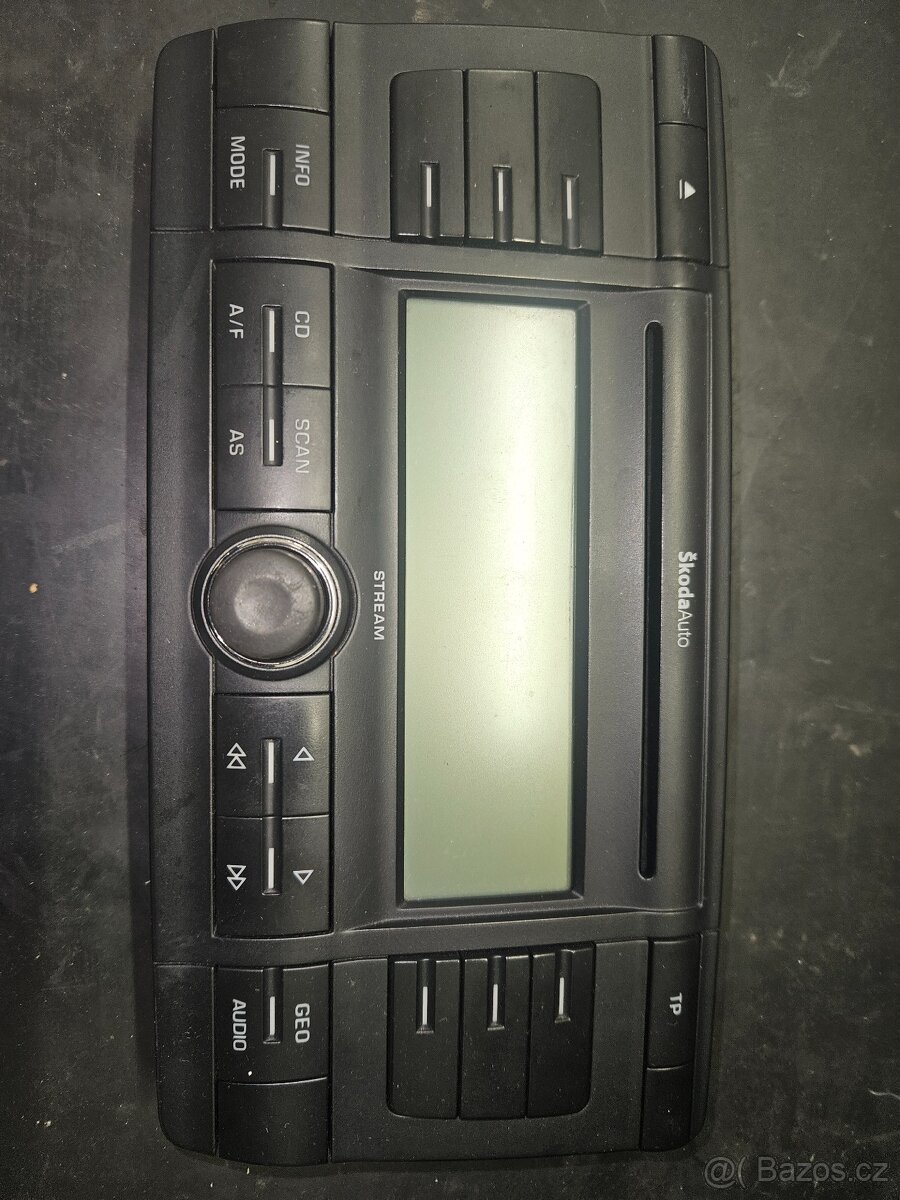 Panel rádia Škoda Octavia II Generace 2004-2013 - 2