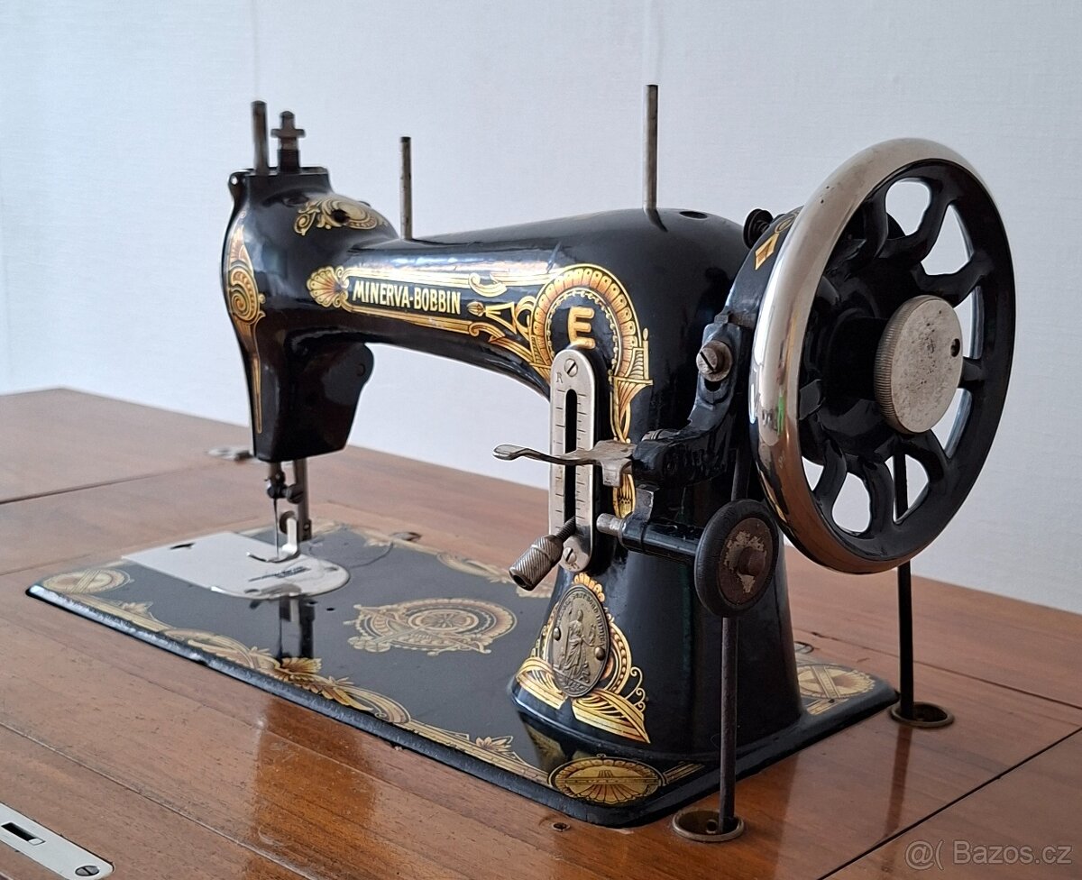 Šicí stroj Minerva Bobbin - 2