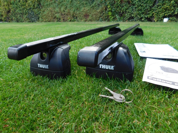 Ocelové příčníky THULE 108cm + patky Thule 753 - 2