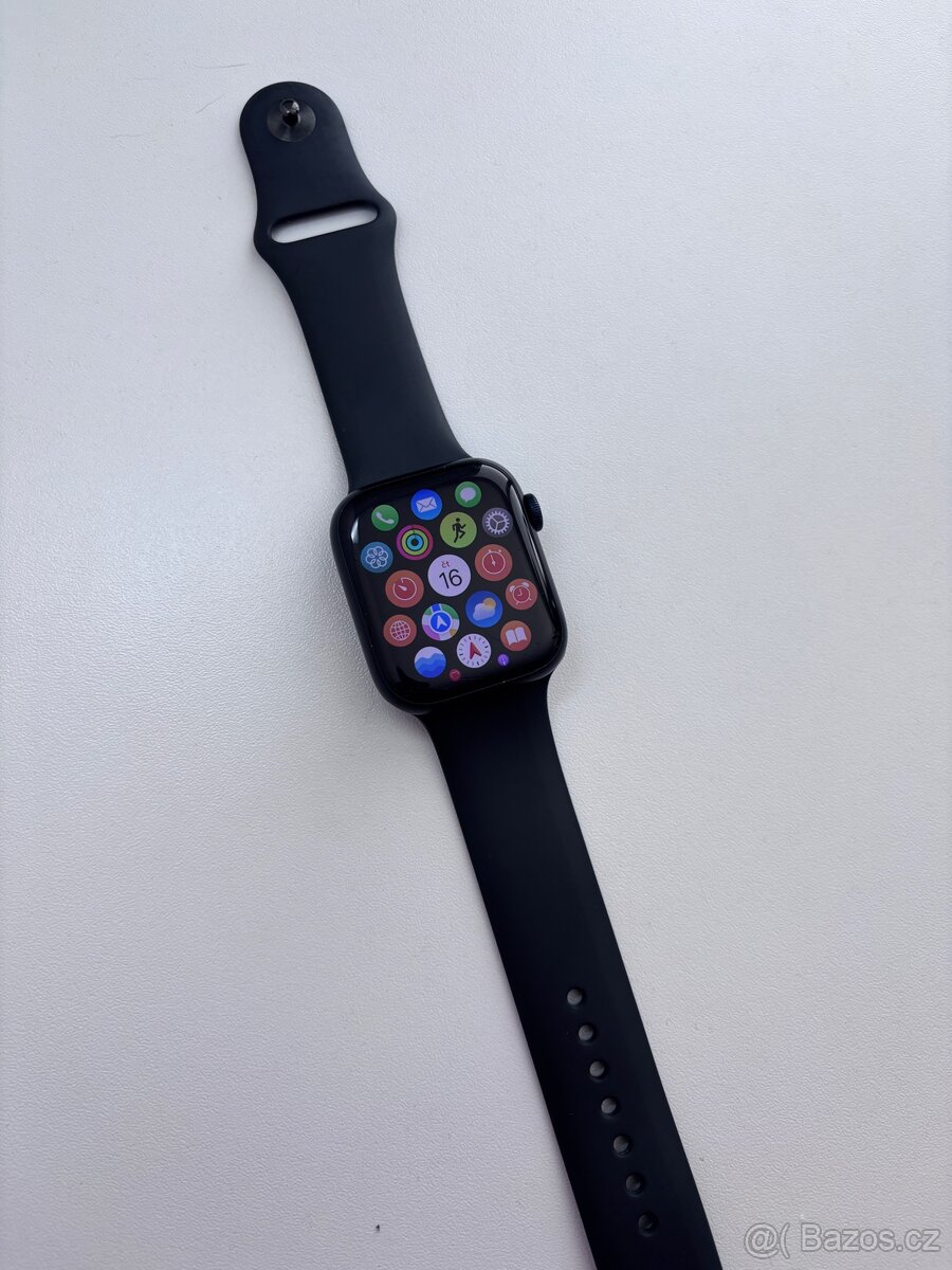 Apple watch series 7 45mm - 93% baterie - 2