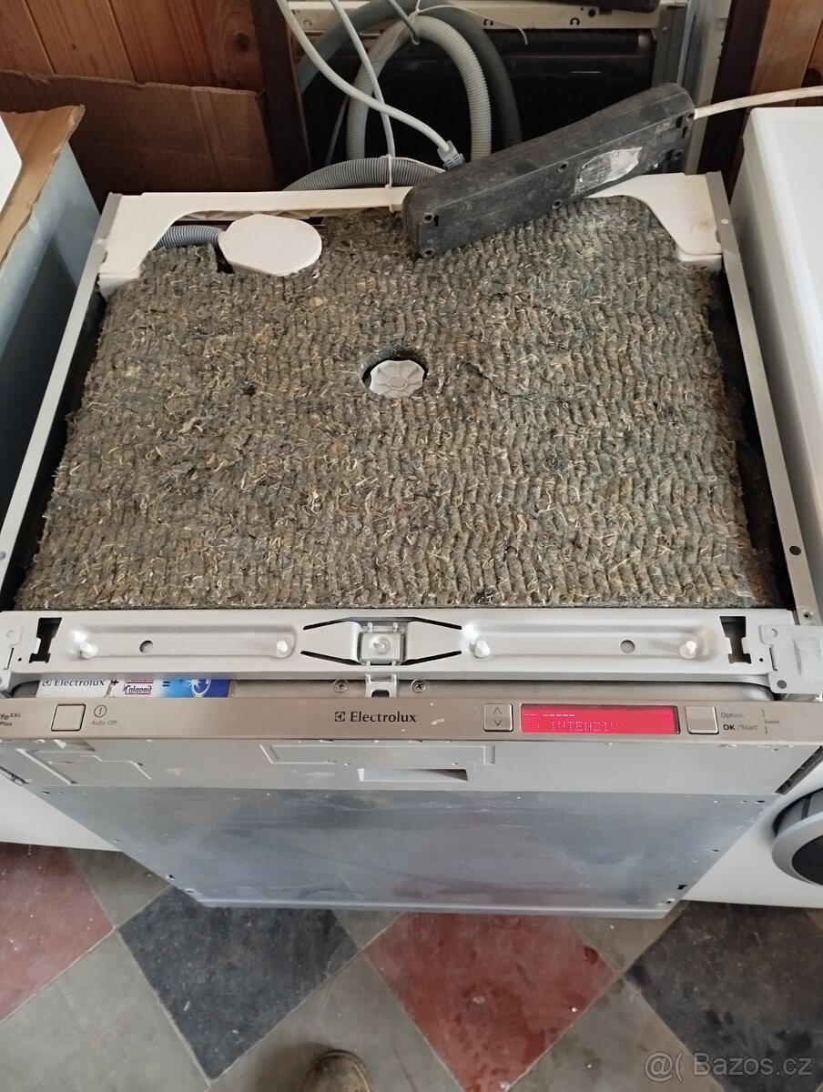 Plně vestavná myčka Electrolux - 2