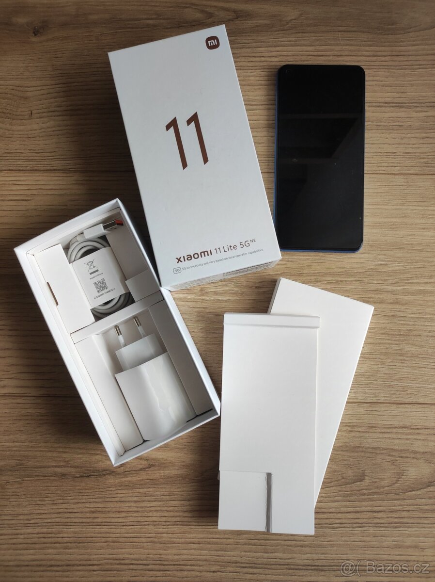 Prodám Xiaomi 11 Lite 5G NE - Bubblegum blue - 2