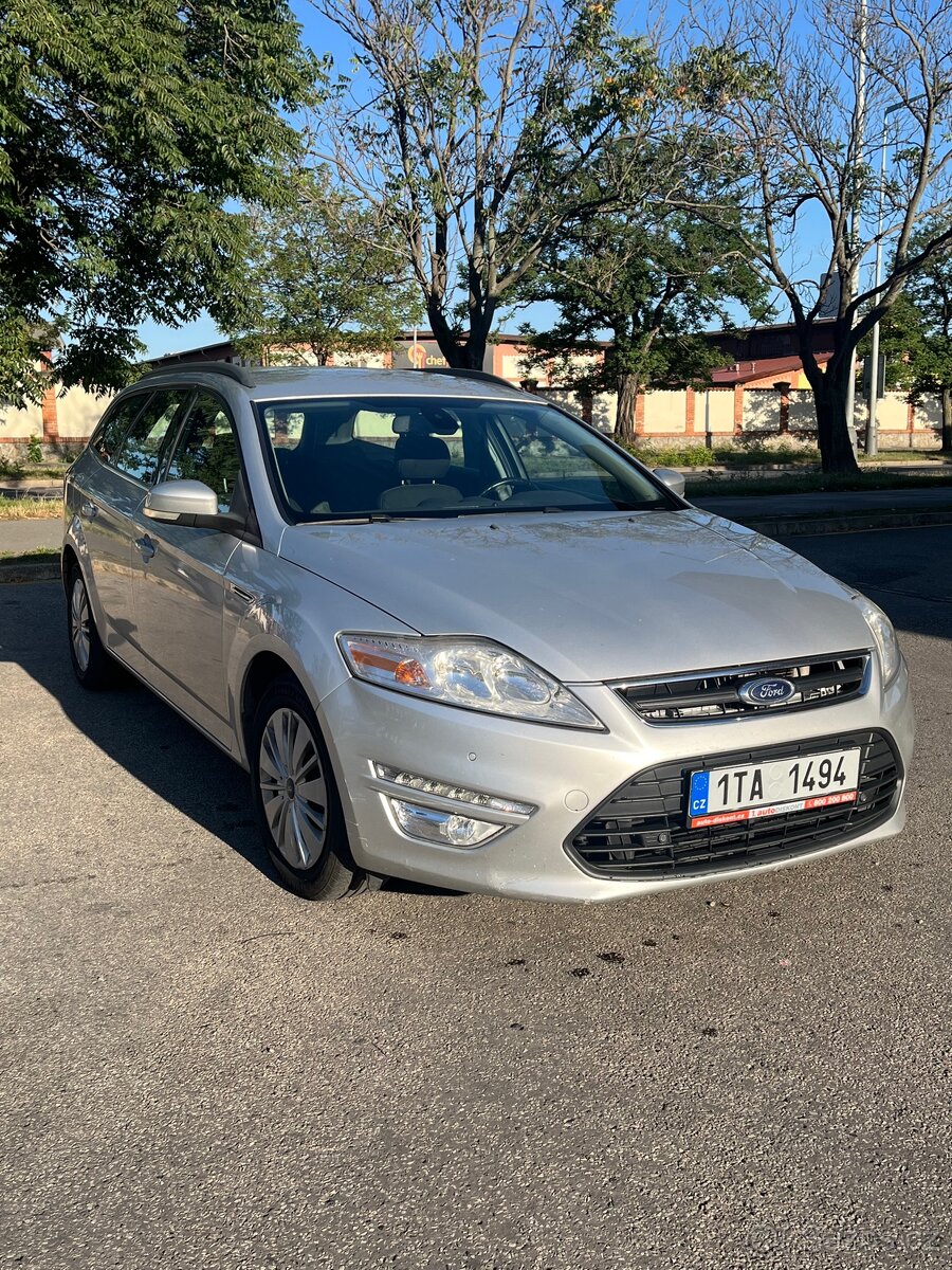 Ford Mondeo 2013 rok 2.0L Diesel 140 hp - 2