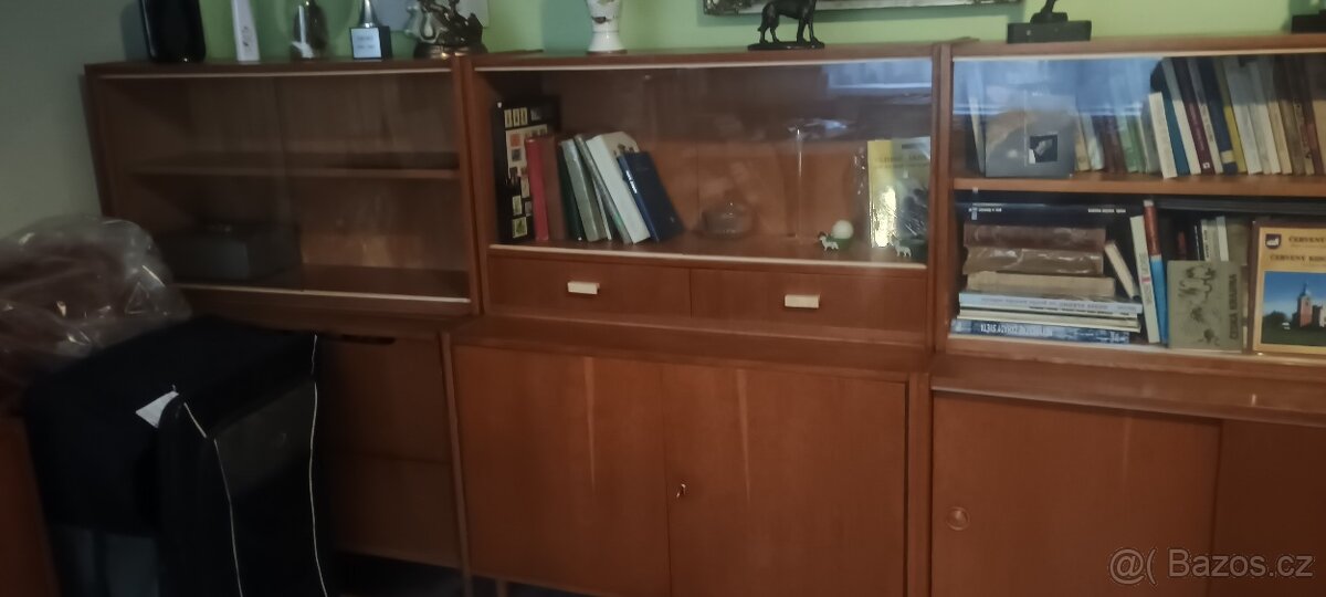 Sektorový nábytek 60desátá léta - 2