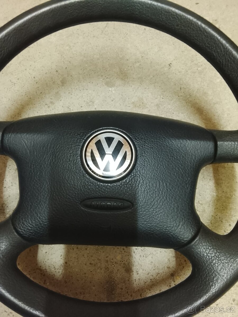 Volkswagen volant kompletni cen 500 kč - 2
