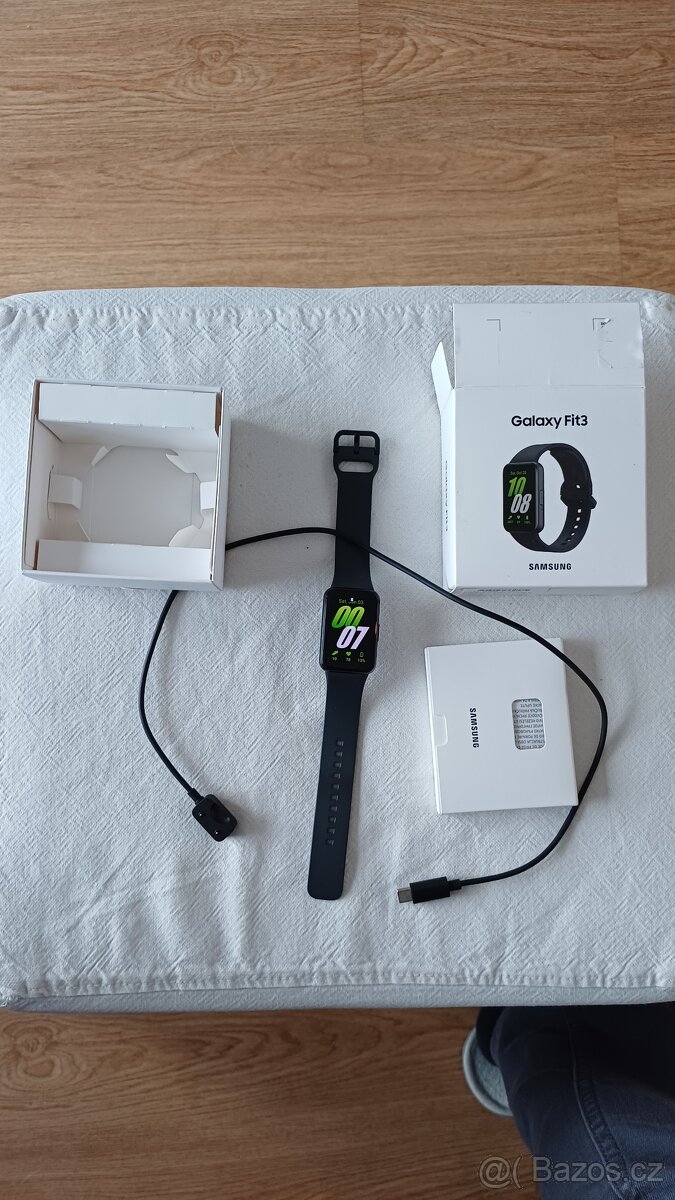 Samsung Galaxy Fit 3 - 2
