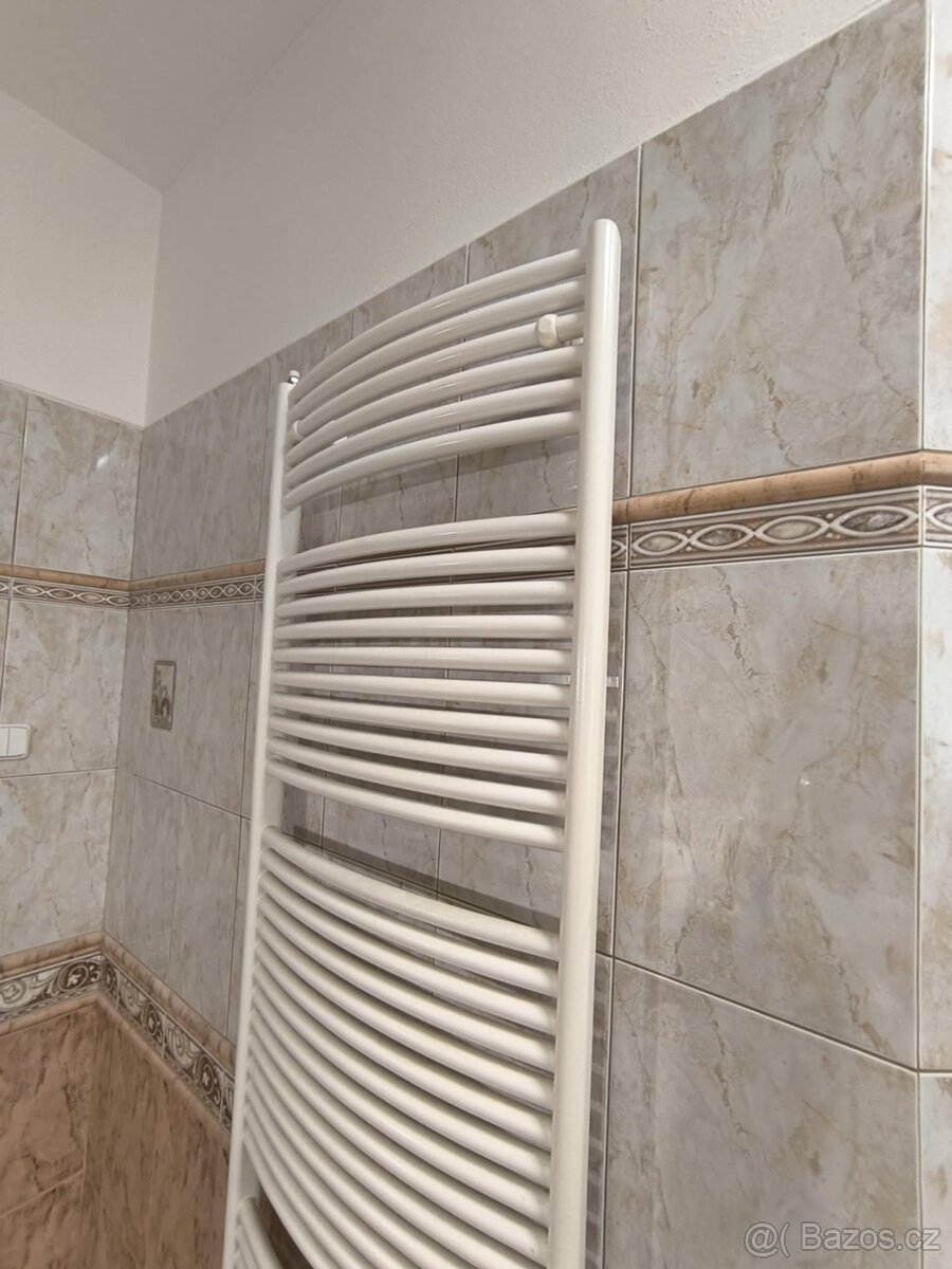 Koupelnový radiátor - žebřík - 2