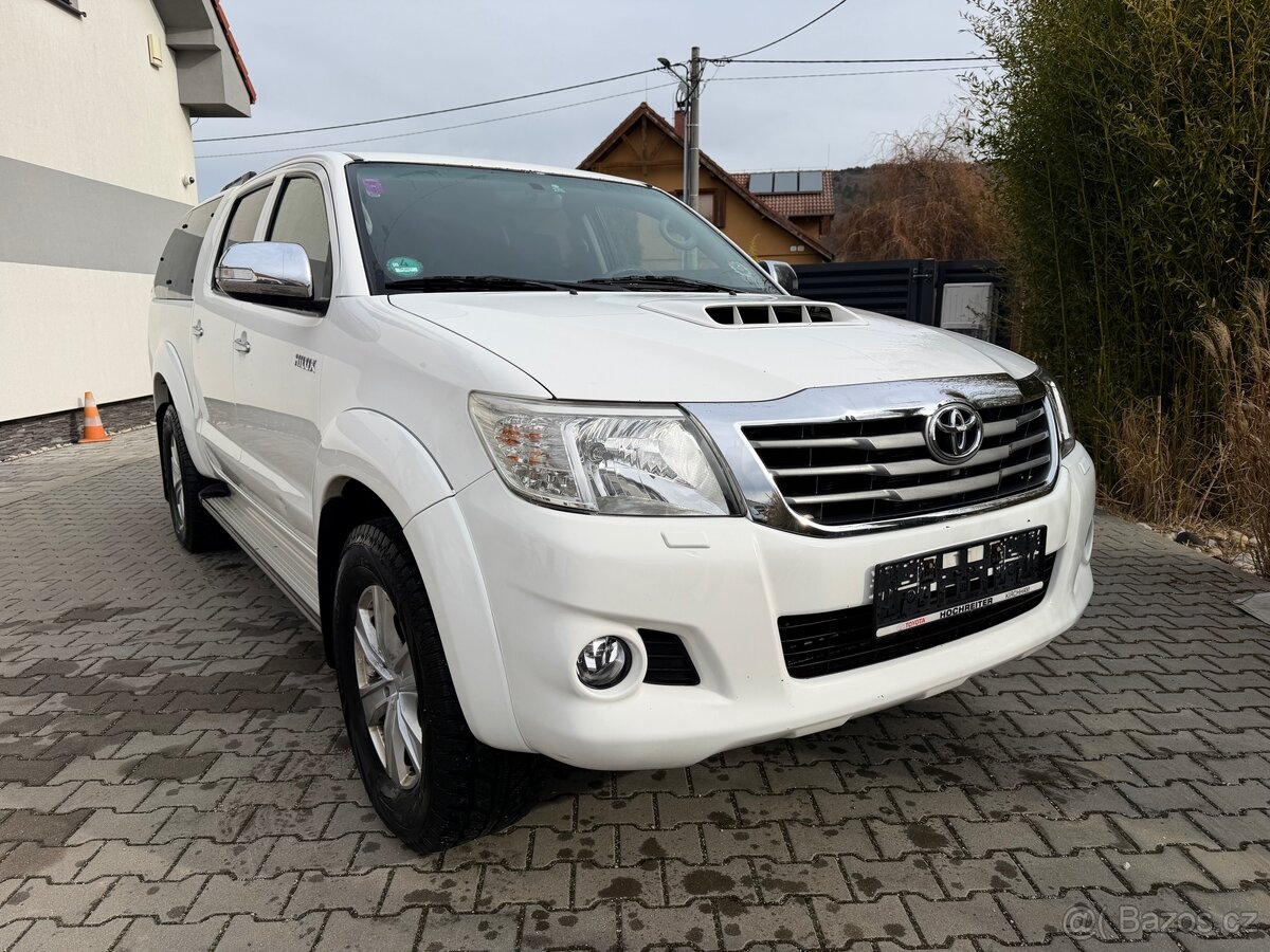 TOYOTA HILUX - NA PREDAJ - 2
