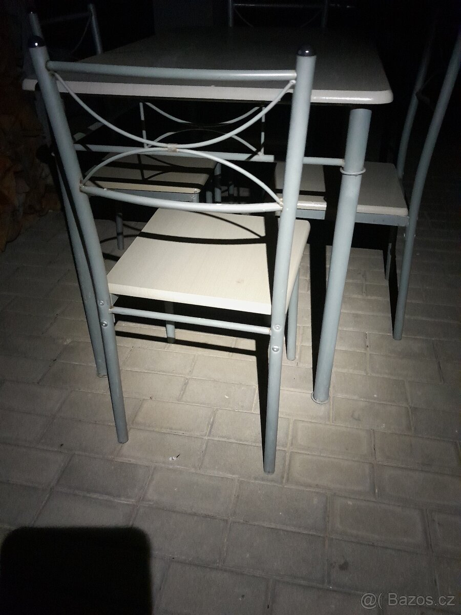Stůl+židle za odvoz - 2