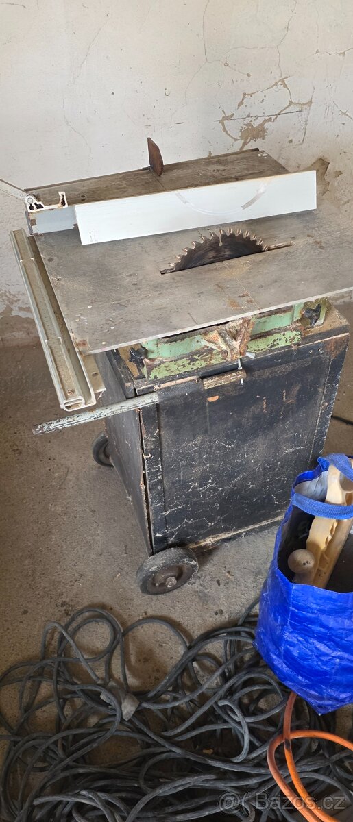 Stolní kotoučová elektrická pila 300Kč - 2