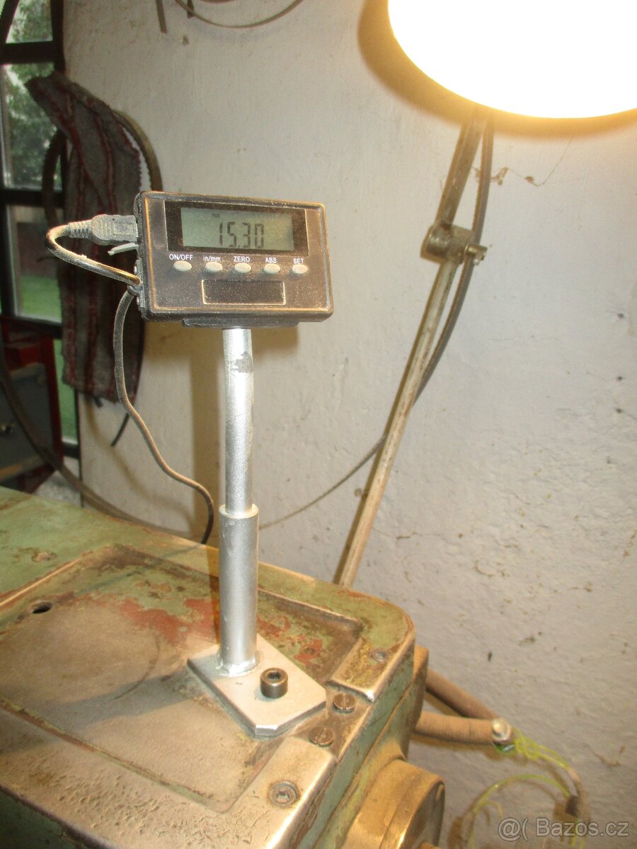 Soustruh pákový - 2