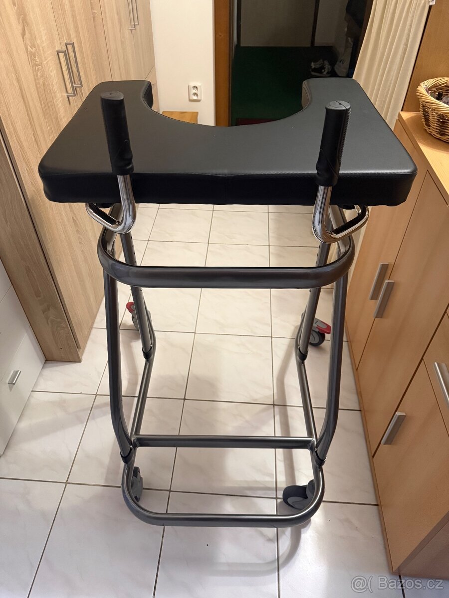 Nastavitelné chodítko - 2