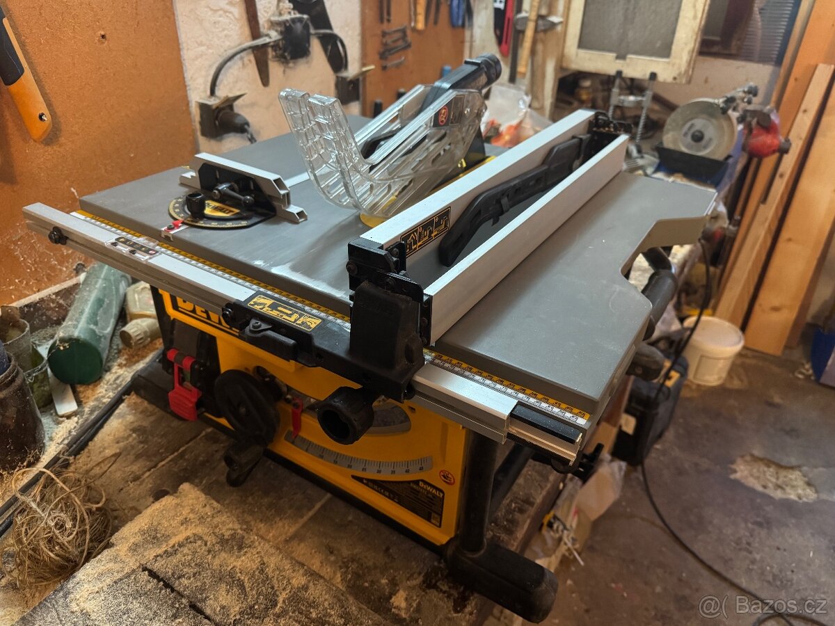 DeWALT DWE7492-QS stolní okružní pila - 2