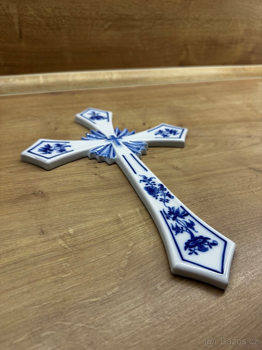 Závěsný svatý kříž, Cibulak - 2