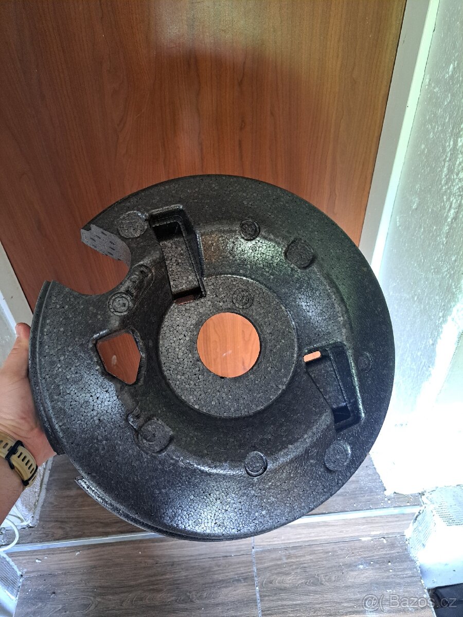 Bmw e60 výplň dna kufru - 2