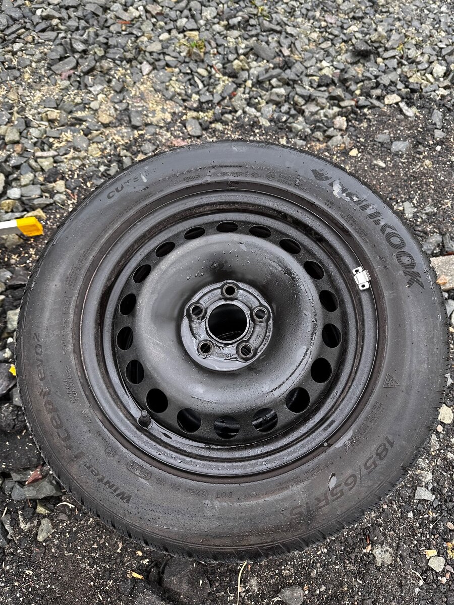 Sada zimních kol 185/65 r15 - 2