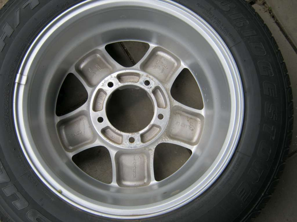 1ks alu kola rozteč 5x139,7 - 2