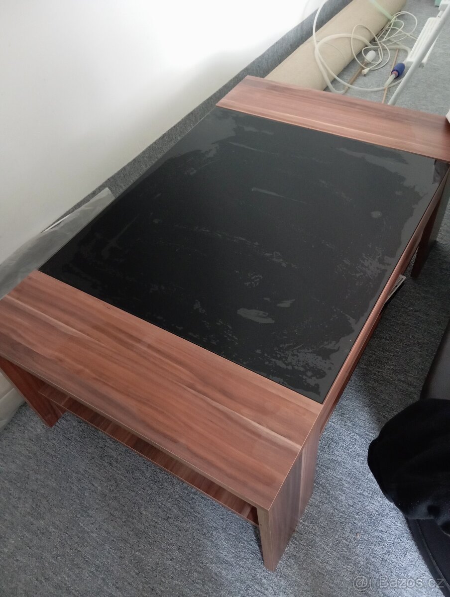 Konferenční stolek - 2