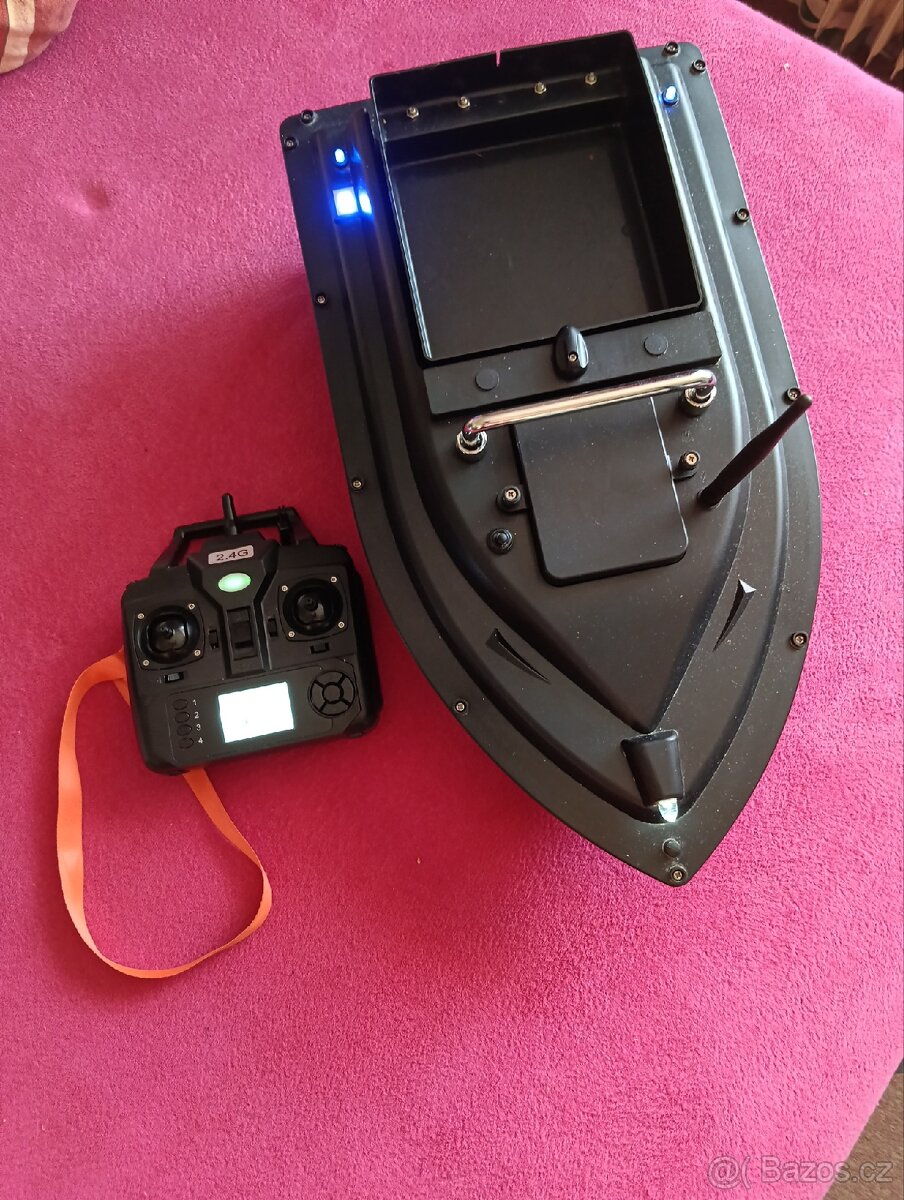 Lodička s GPS - 2
