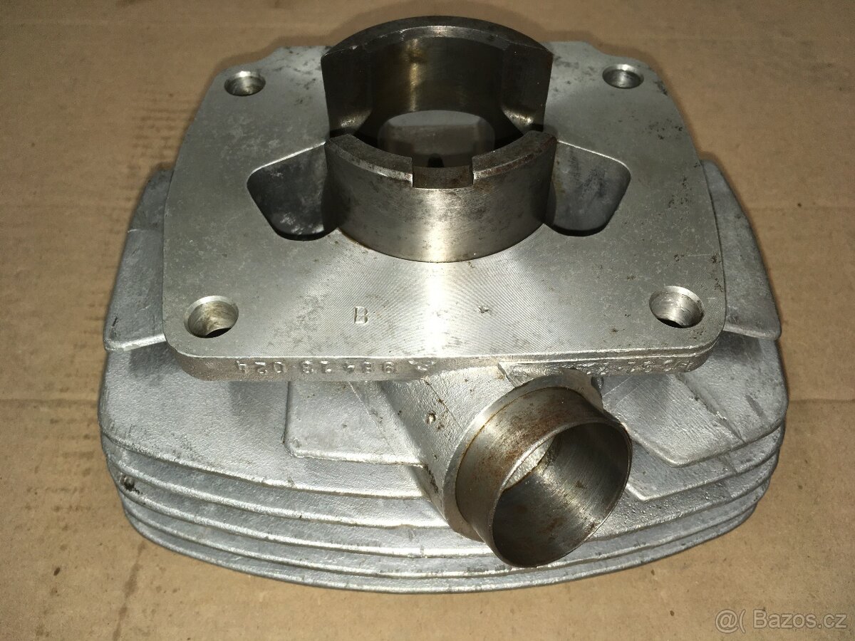 Válec ČZ 125 / 984 - 2