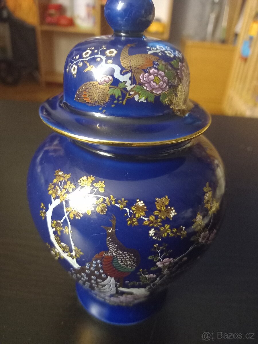 Porcelánová dóza - 2