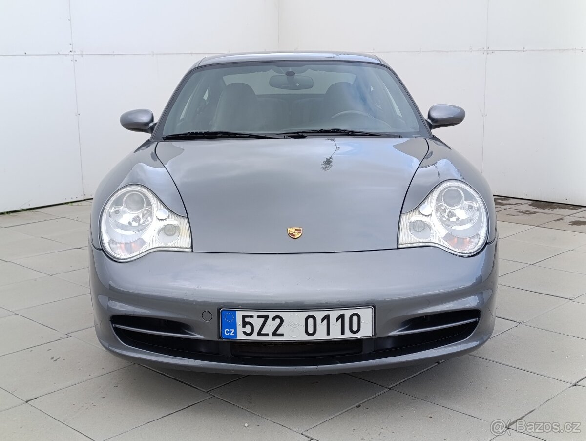 Porsche 911 Carrera - 2