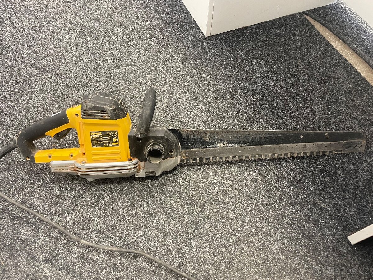Elektrická pila DeWalt DWE397 - 2